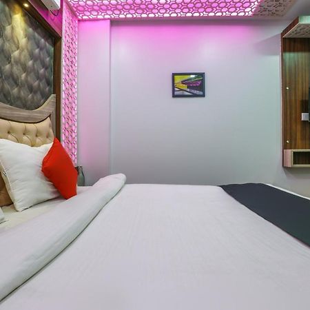Oyo 14472 Brahmaputra Guest House Guwahati Zewnętrze zdjęcie