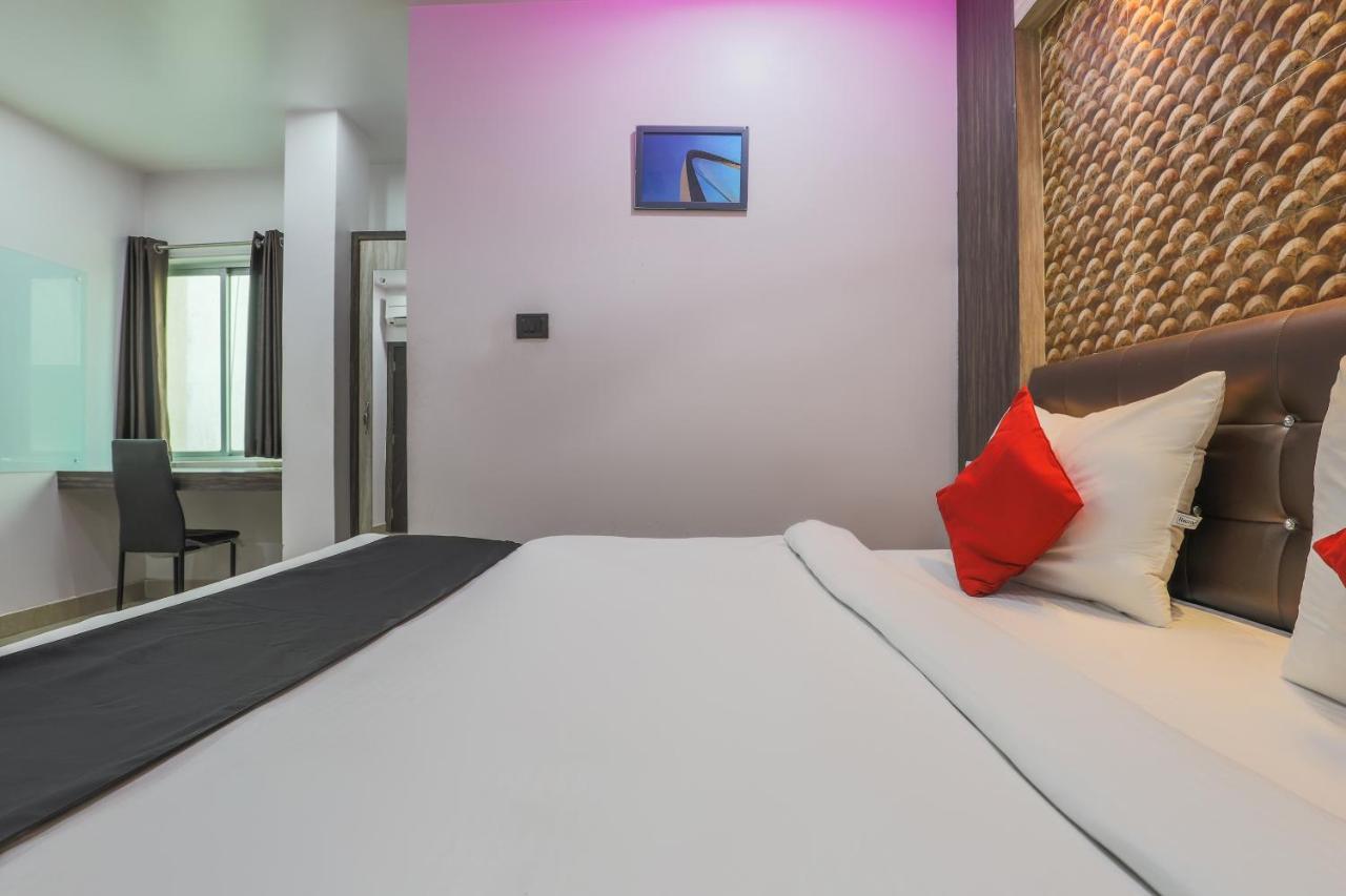 Oyo 14472 Brahmaputra Guest House Guwahati Zewnętrze zdjęcie